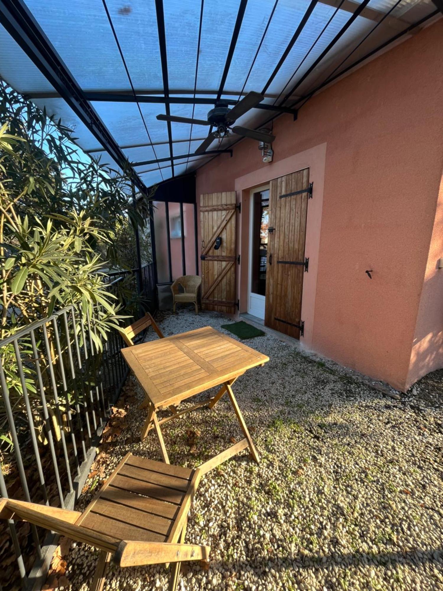 Studio Cosy Avec Climatisation Et Terrasse Malataverne Exteriör bild